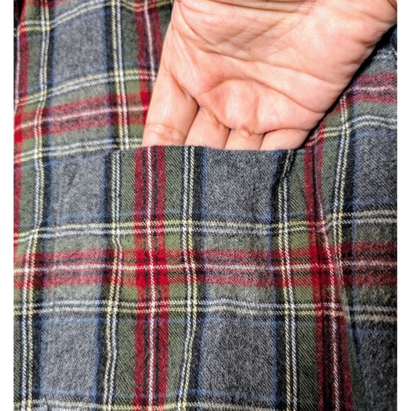 L.L. Bean Men's Plaid Casual Button Down Shirt - Red and Blue - Picture 8 of 11